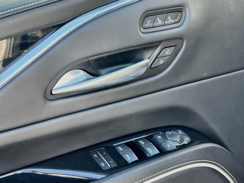 Used 2024 Cadillac Escalade V AWD/4WD image 11