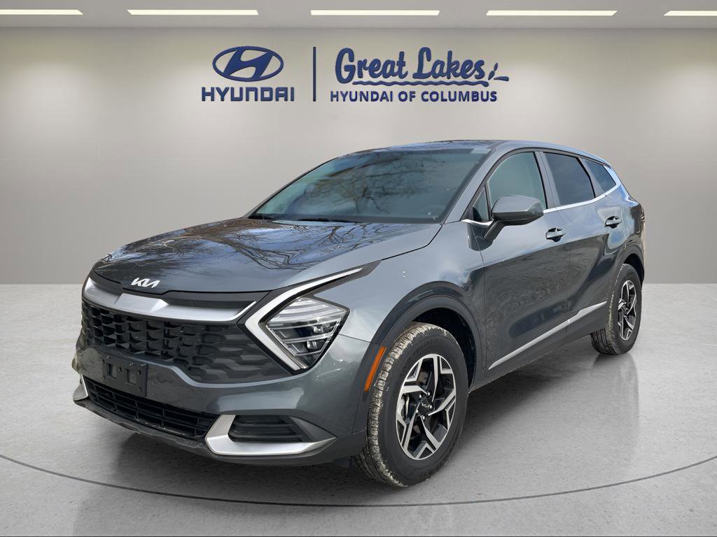 Used 2024 Kia Sportage LX image 1