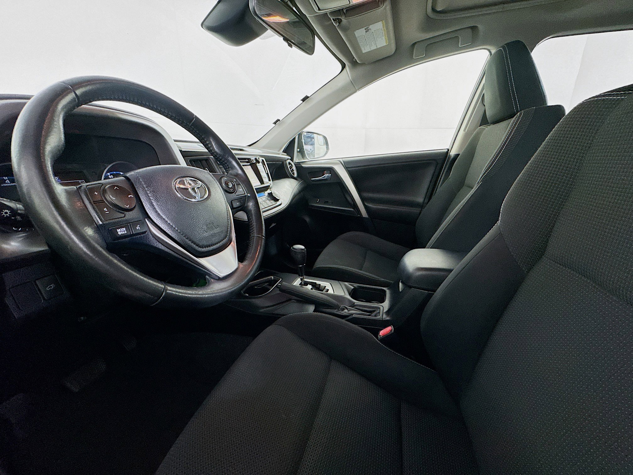Used 2017 Toyota RAV4 XLE w/ Plus Special Value Package FWD image 20