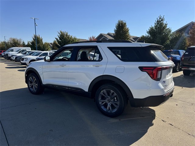 New 2026 Ford Explorer Active w/ Active Comfort Package image 7