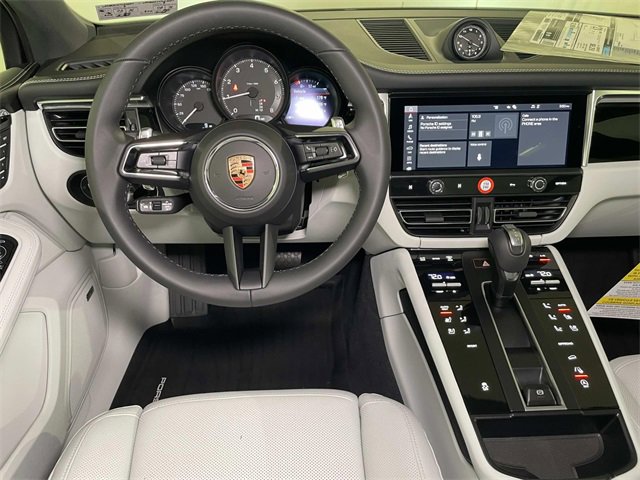 New 2026 Porsche Macan image 27