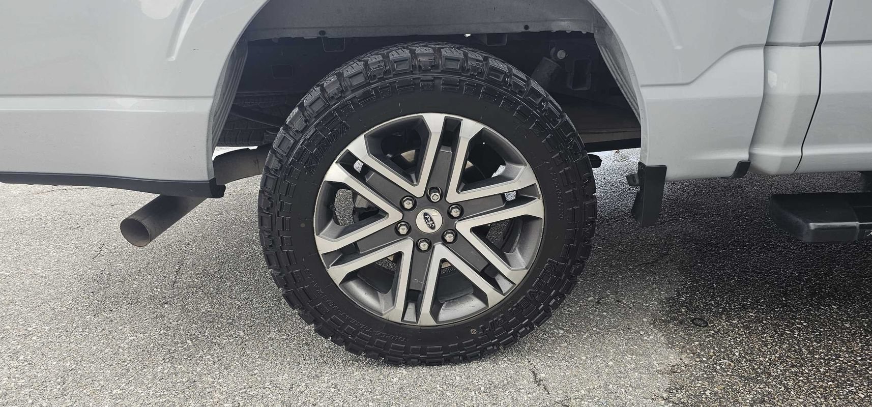 Used 2022 Ford F150 XL w/ STX Appearance Package RWD image 14