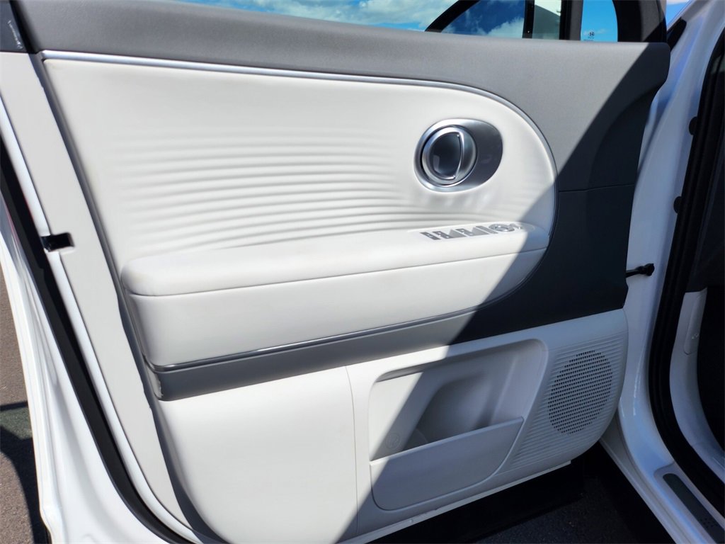 New 2026 Hyundai Ioniq 9 SEL image 34