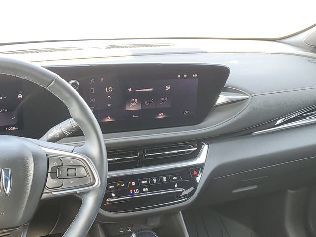 Certified 2024 Buick Envista Avenir FWD image 27