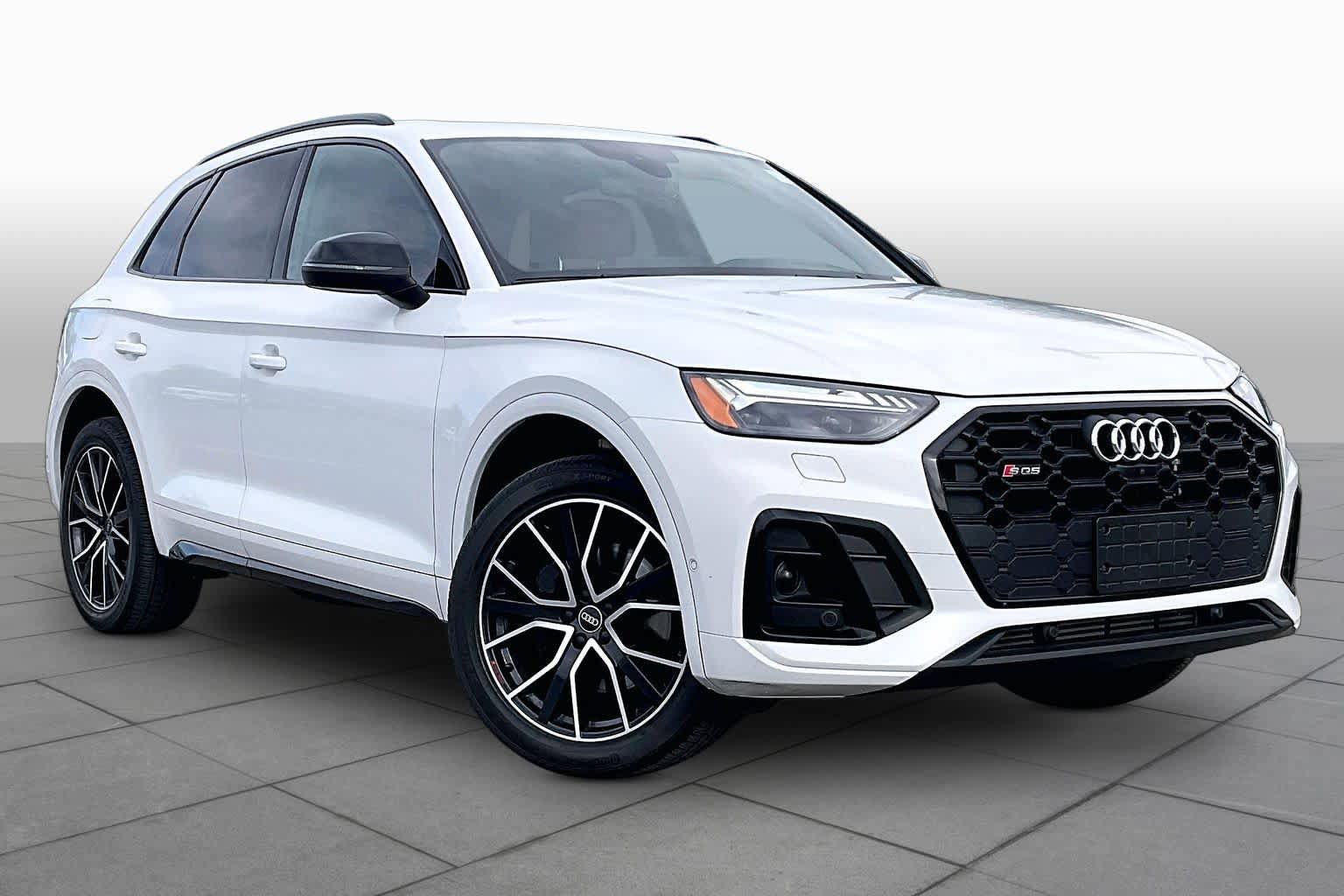 Used 2021 Audi SQ5 Prestige w/ Prestige Package AWD/4WD image 3