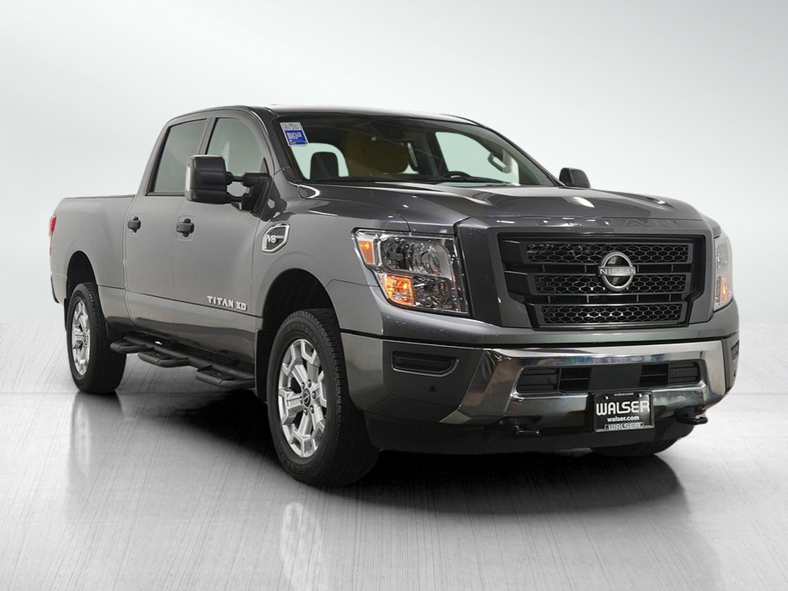 Used 2024 Nissan Titan SV w/ SV Convenience Package image 7