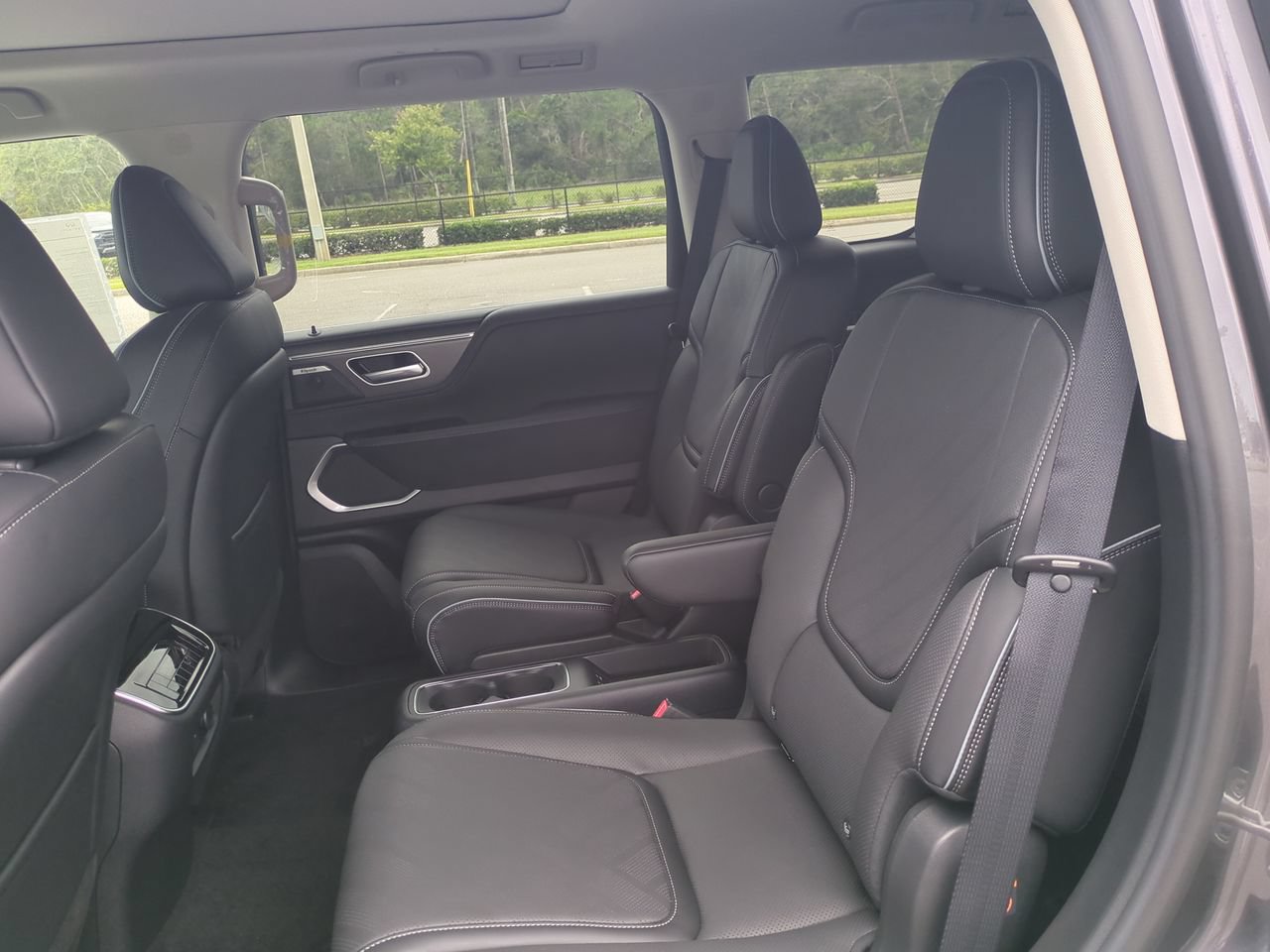 New 2026 INFINITI QX80 Luxe w/ Cargo Package AWD/4WD image 15