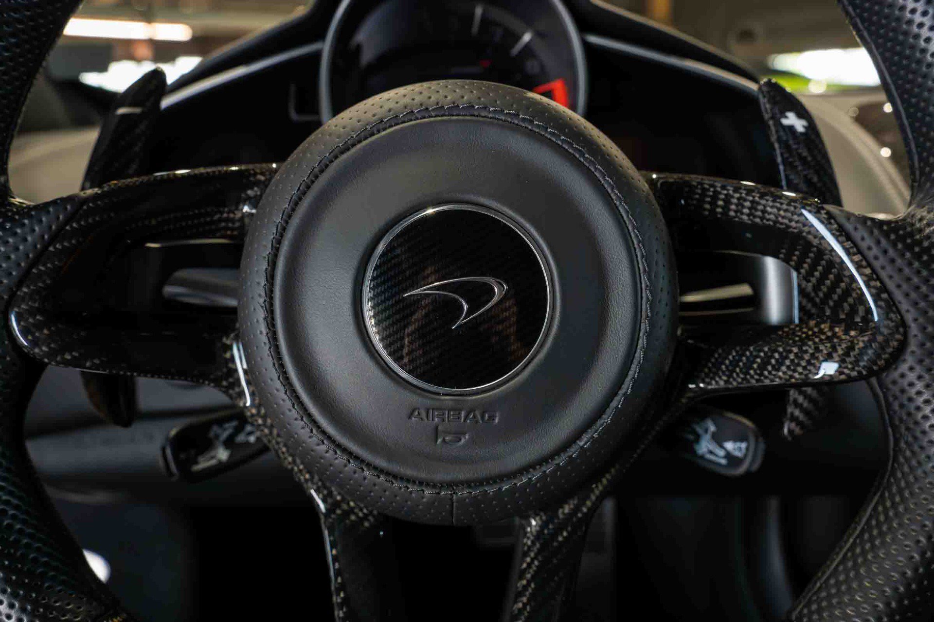 Used 2016 McLaren 650S Spider RWD image 22