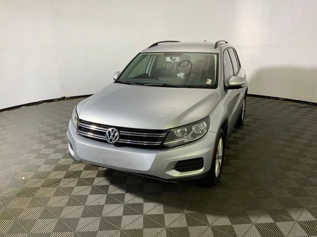 Used 2018 Volkswagen Tiguan Limited AWD/4WD image 3