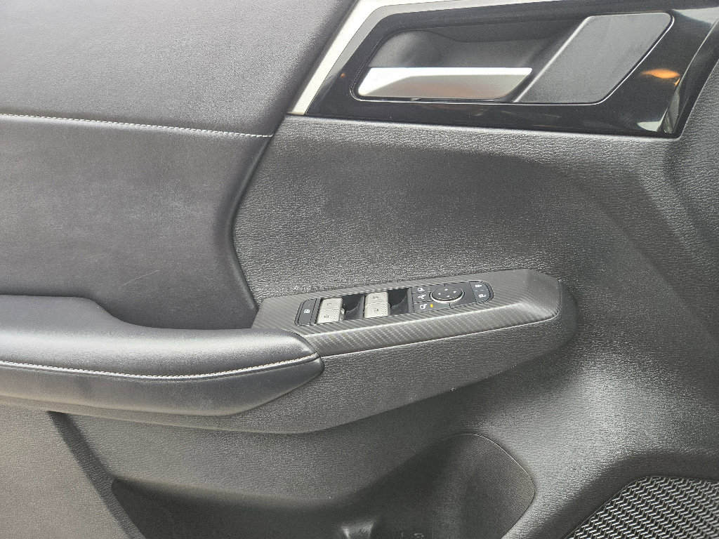 Used 2024 Mitsubishi Outlander SE image 25