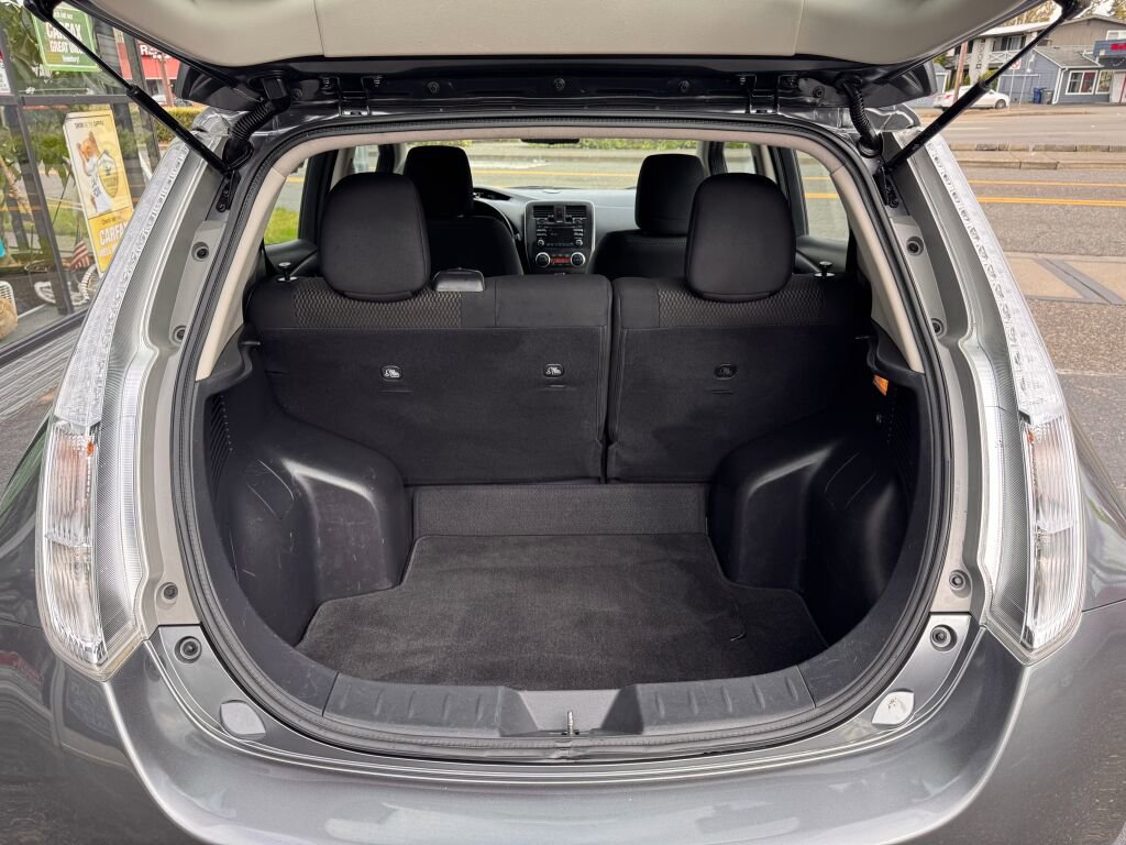 Used 2015 Nissan Leaf S w/ Charge Package image 10