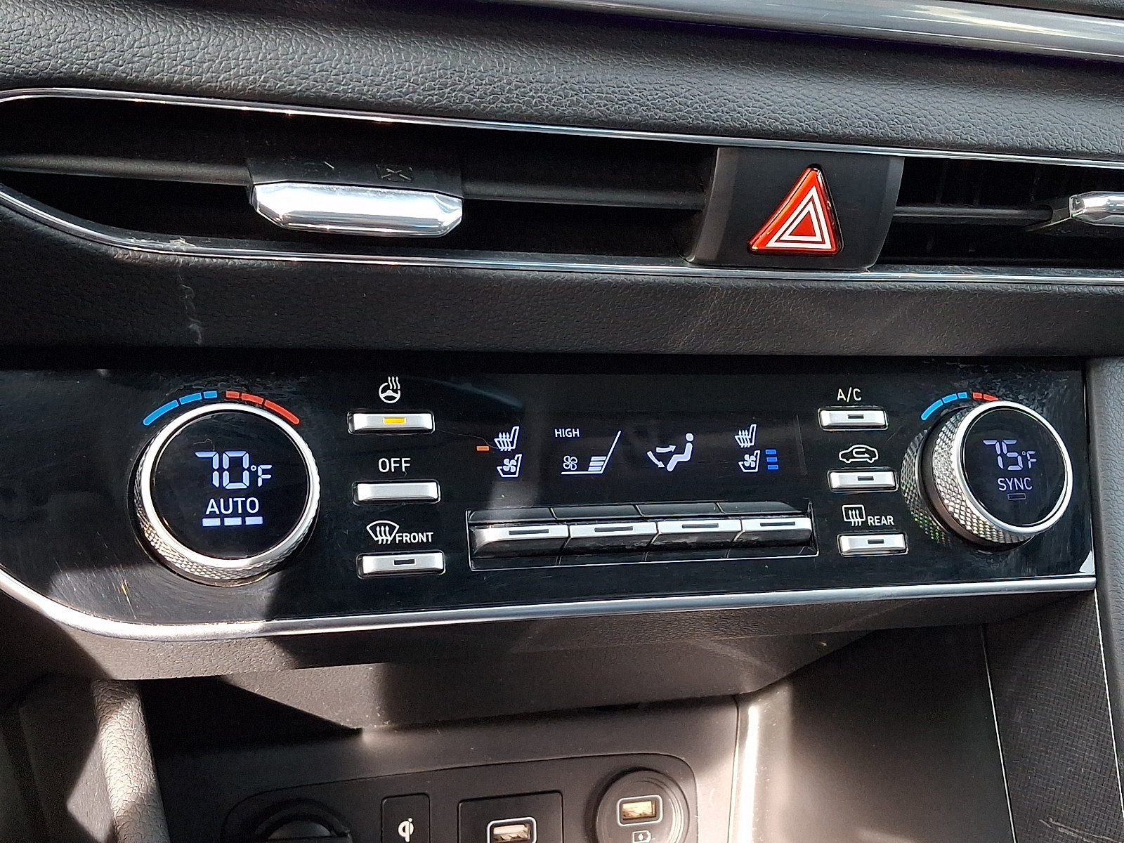 Used 2023 Hyundai Sonata Limited w/ Cargo Package FWD image 17