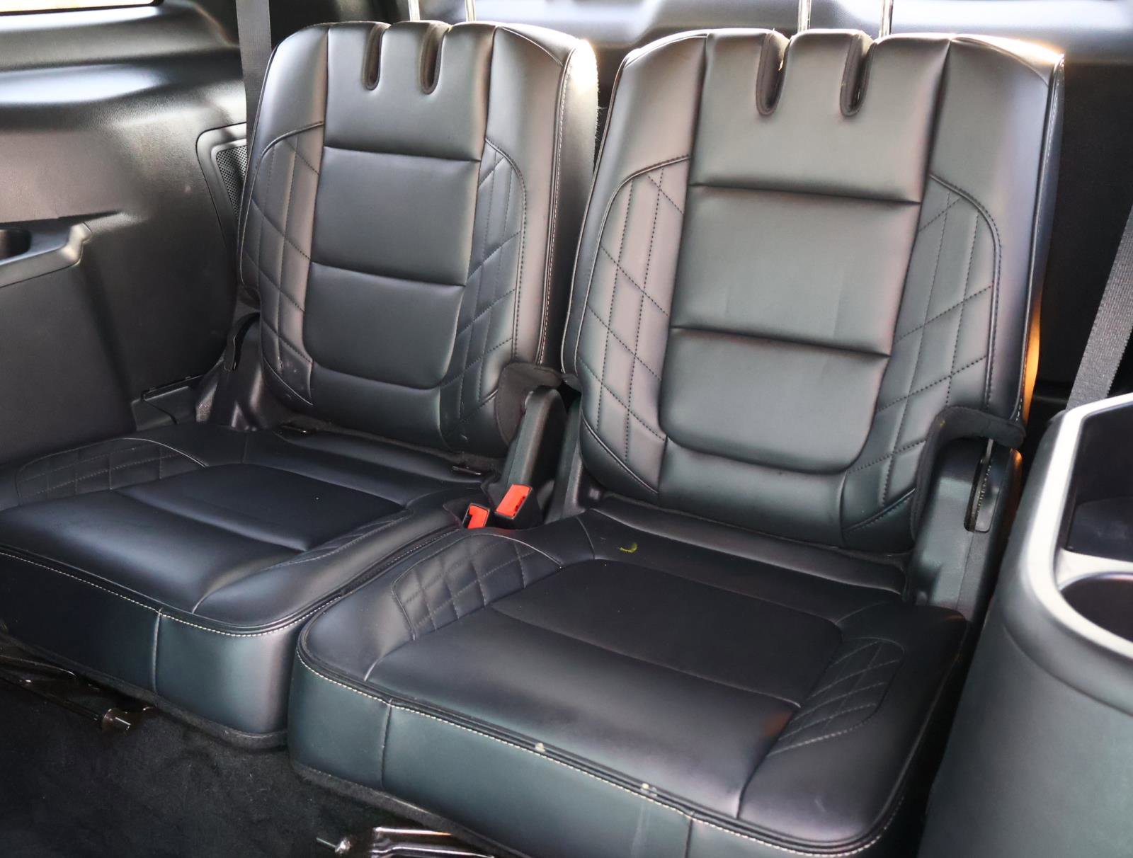 Used 2016 Ford Explorer Platinum image 19