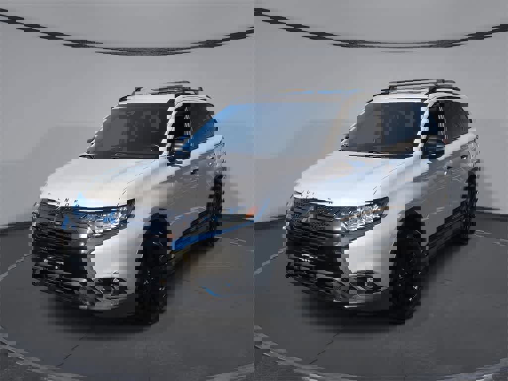 Used 2020 Mitsubishi Outlander SE