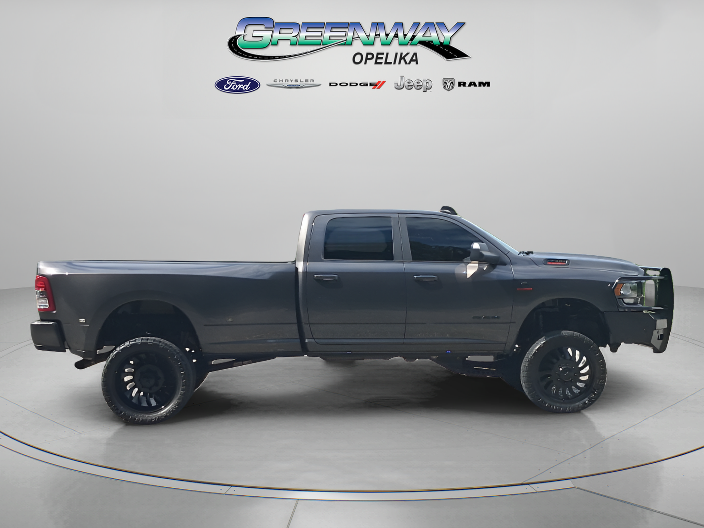 Used 2022 RAM 3500 Big Horn w/ Night Edition AWD/4WD image 8