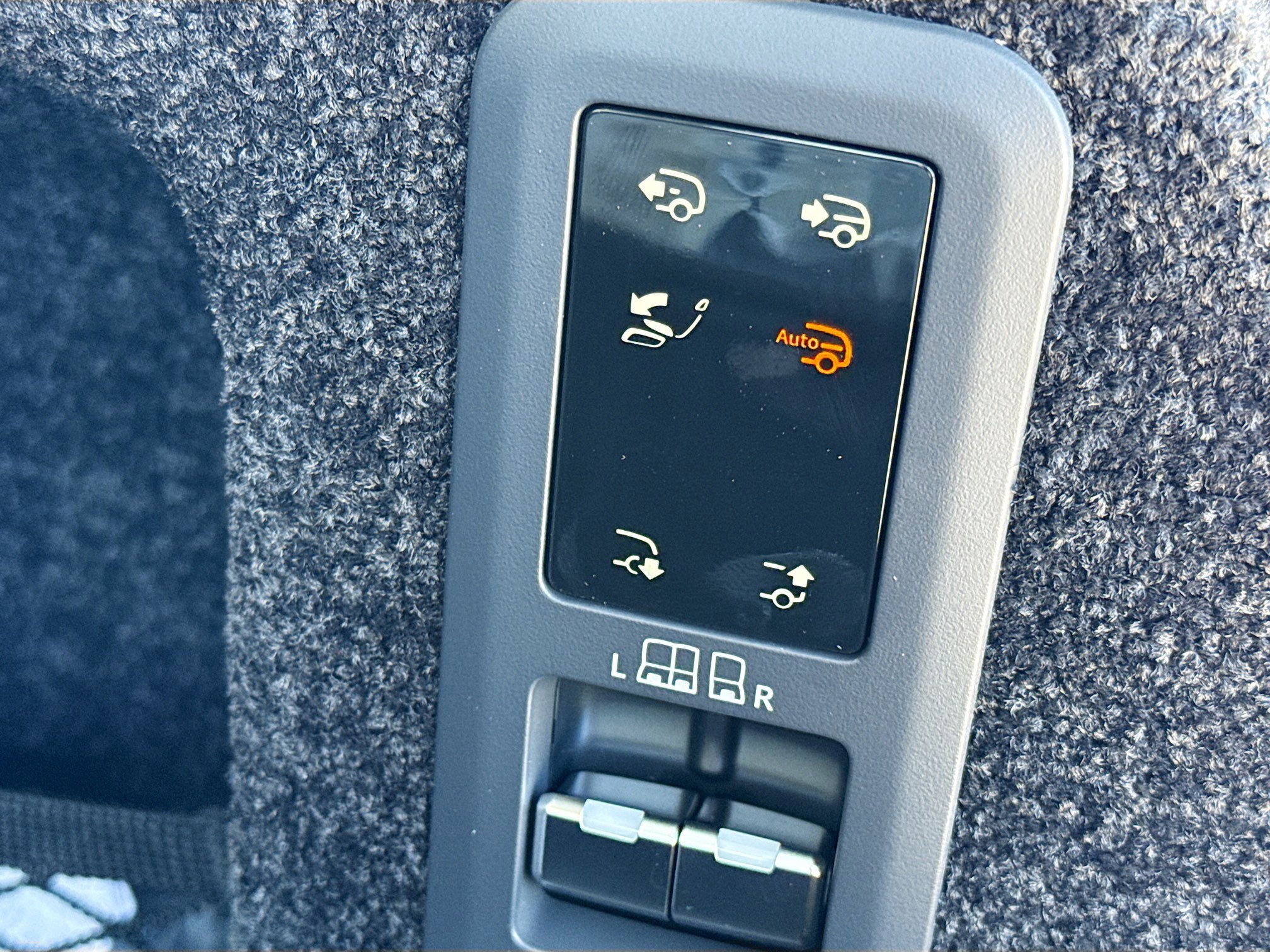 New 2026 Land Rover Range Rover Autobiography image 13