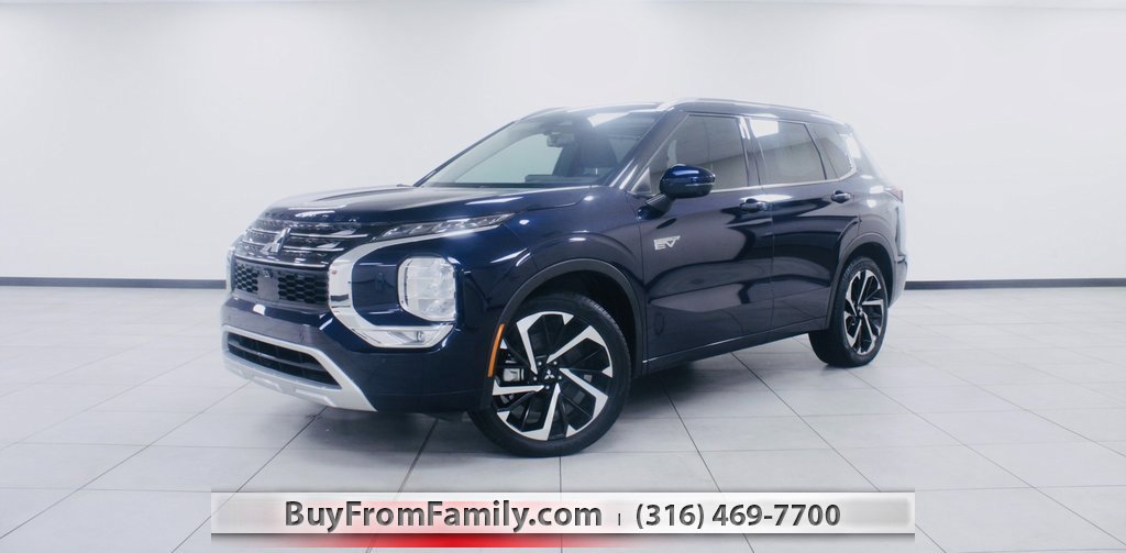 Used 2023 Mitsubishi Outlander SEL video 1