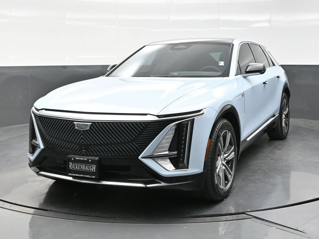 Certified 2024 Cadillac Lyriq Luxury AWD/4WD image 2