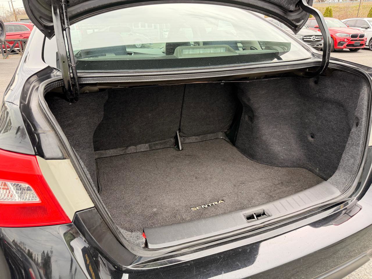 Used 2016 Nissan Sentra SV image 25