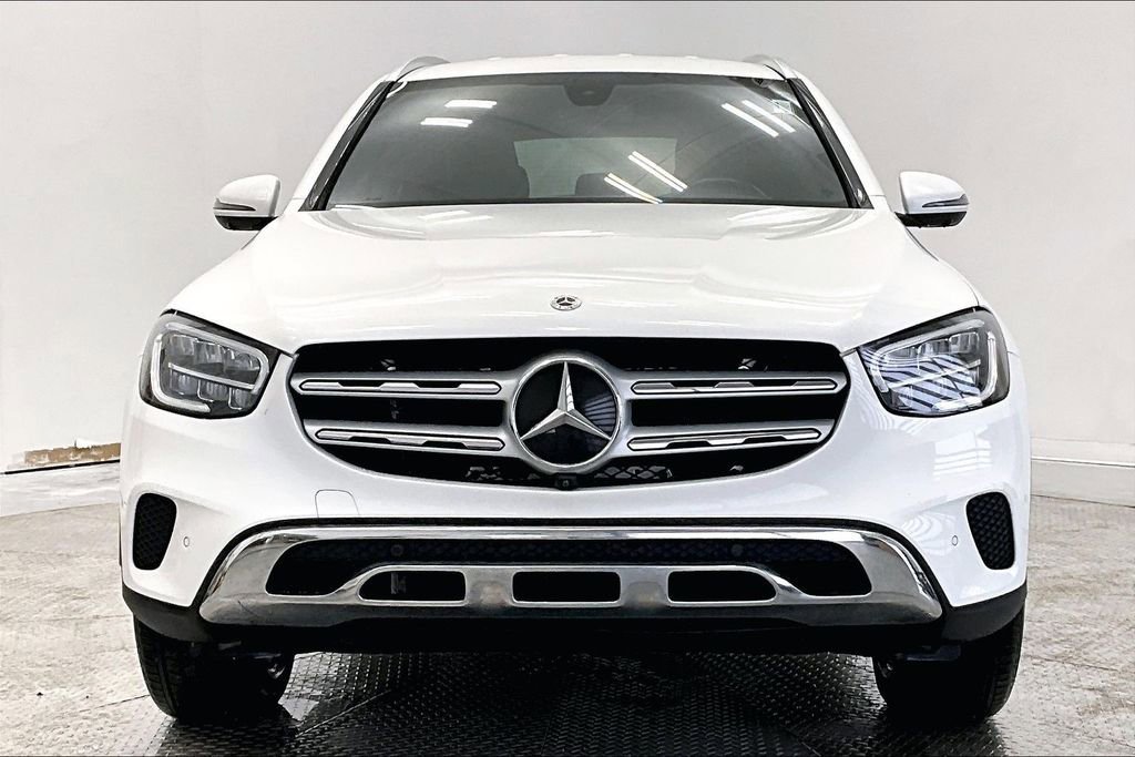 Used 2021 Mercedes-Benz GLC 300 4MATIC image 3