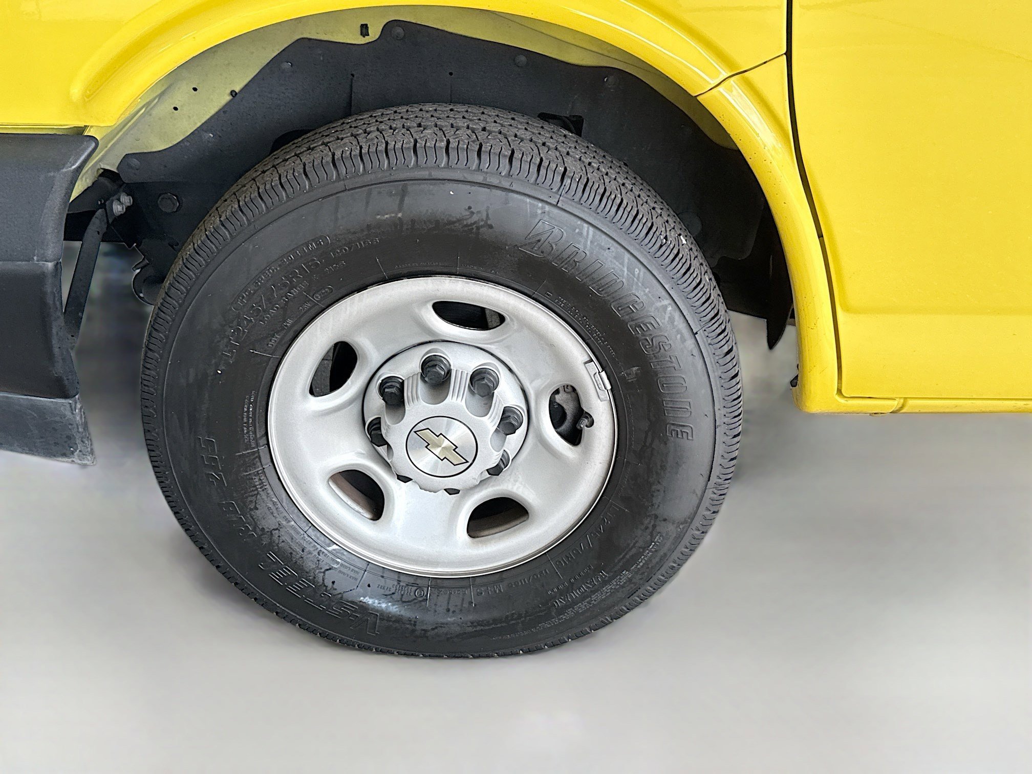 Used 2023 Chevrolet Express 2500 w/ Driver Convenience Package image 33