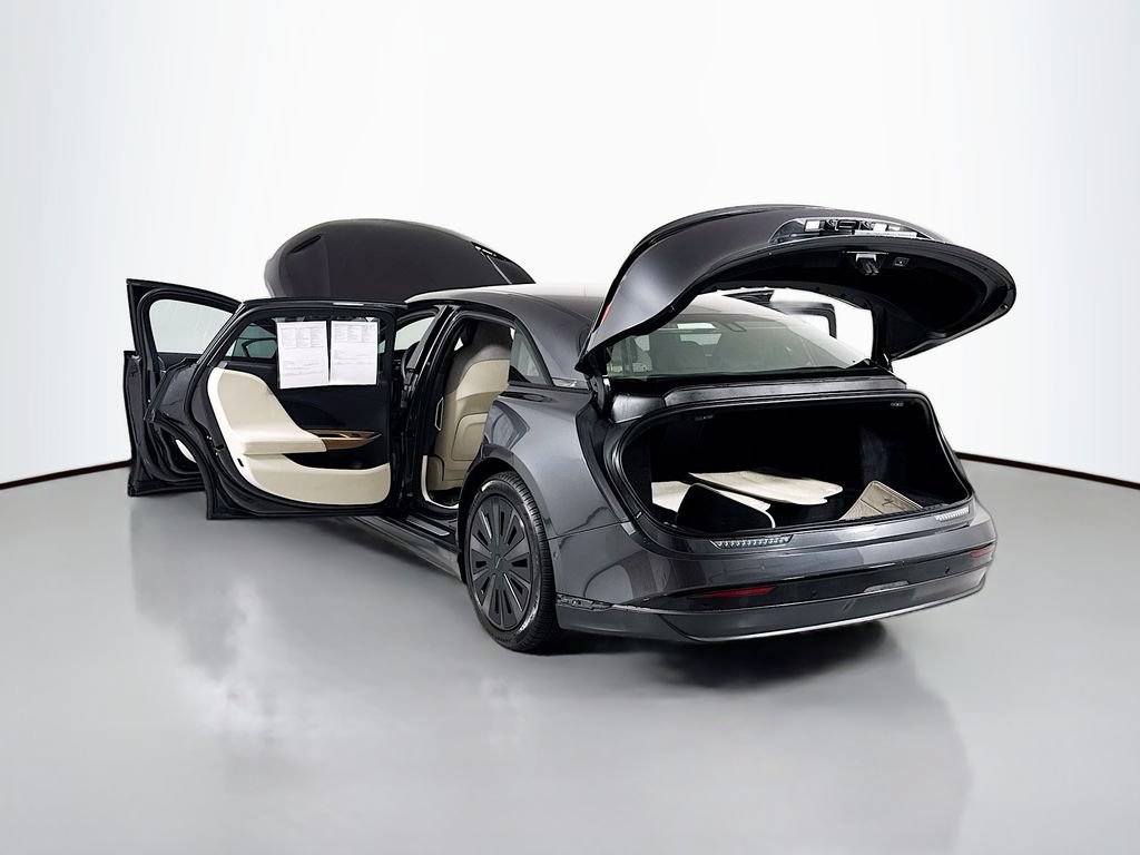 Used 2024 Lucid Air Pure RWD image 29