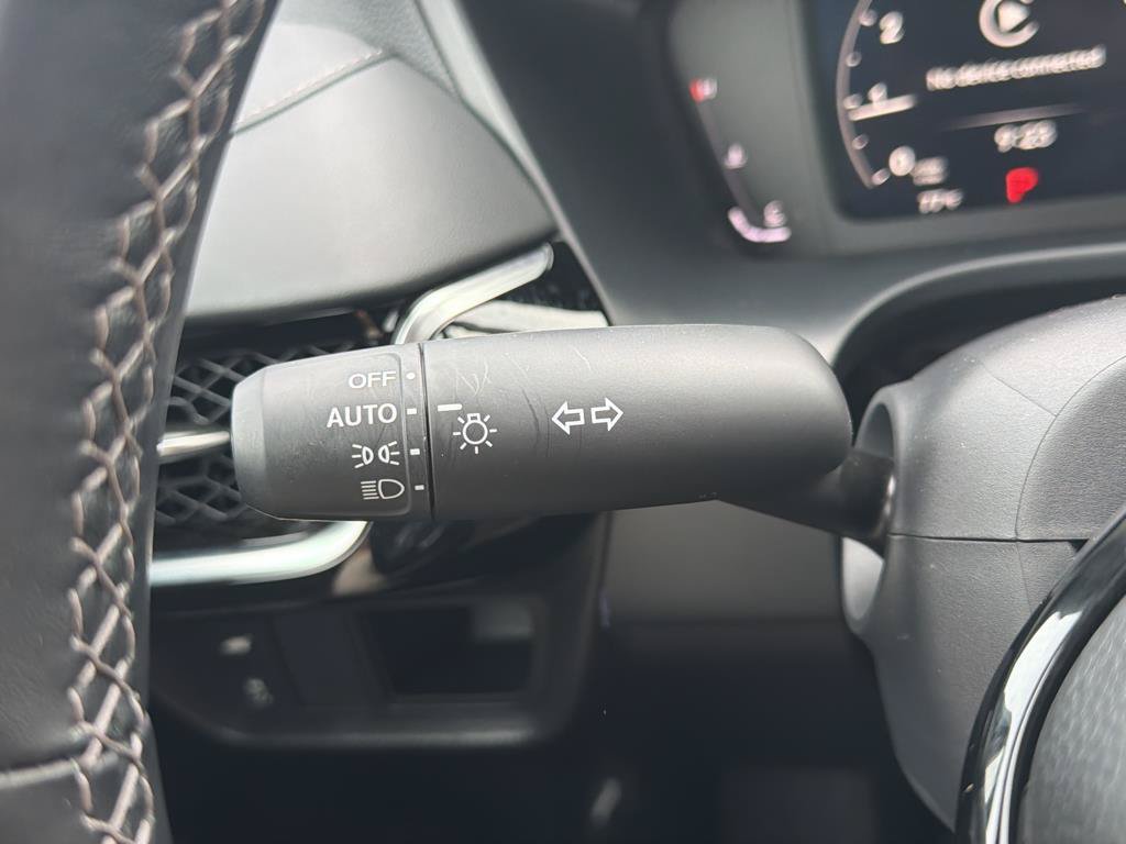 Certified 2025 Acura ADX AWD image 10