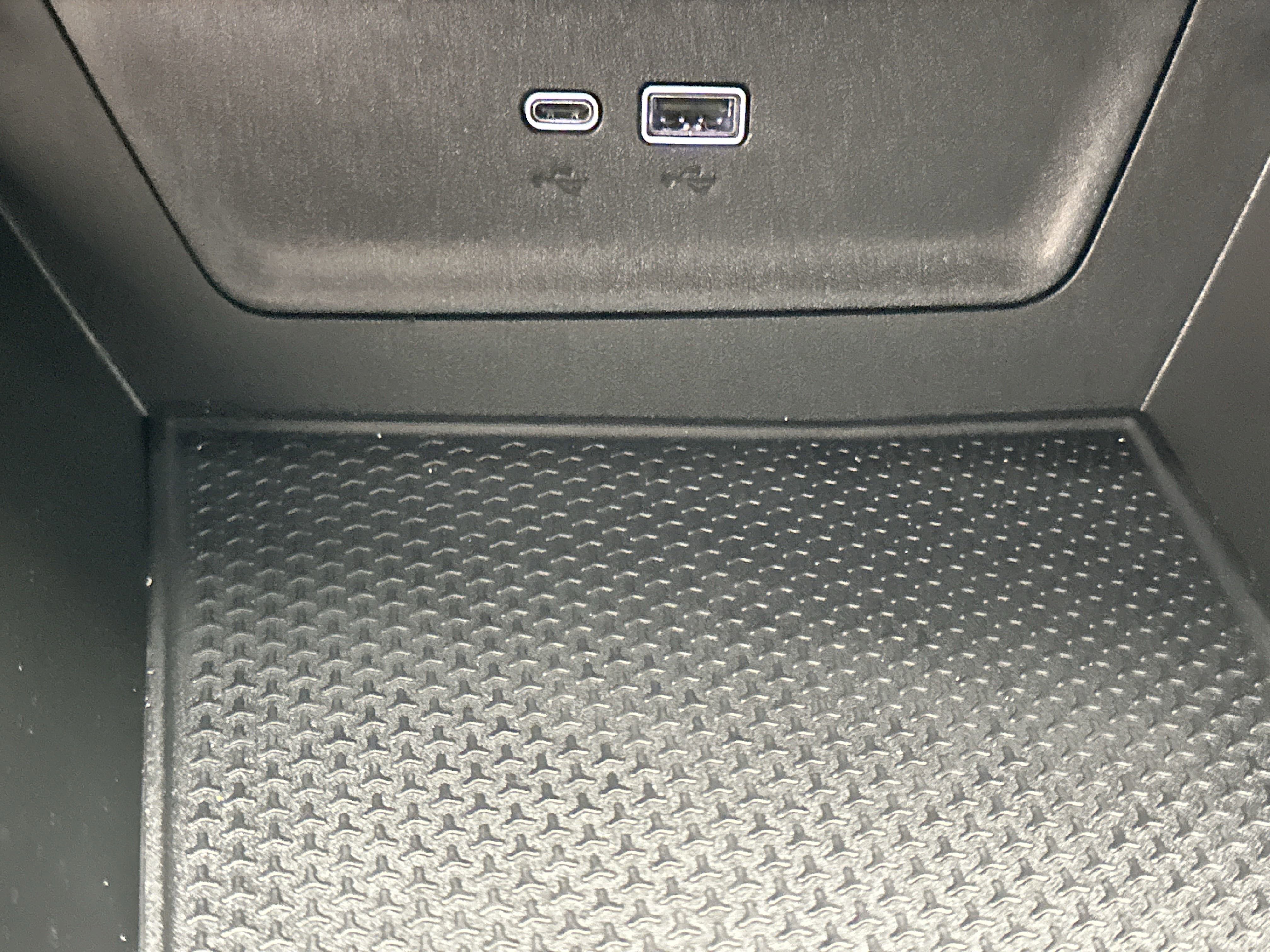 New 2026 Chevrolet Equinox LT w/ Safety and Technology Package image 38