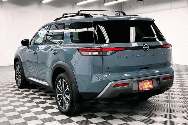 New 2026 Nissan Pathfinder Platinum w/ Cargo Package AWD/4WD image 3