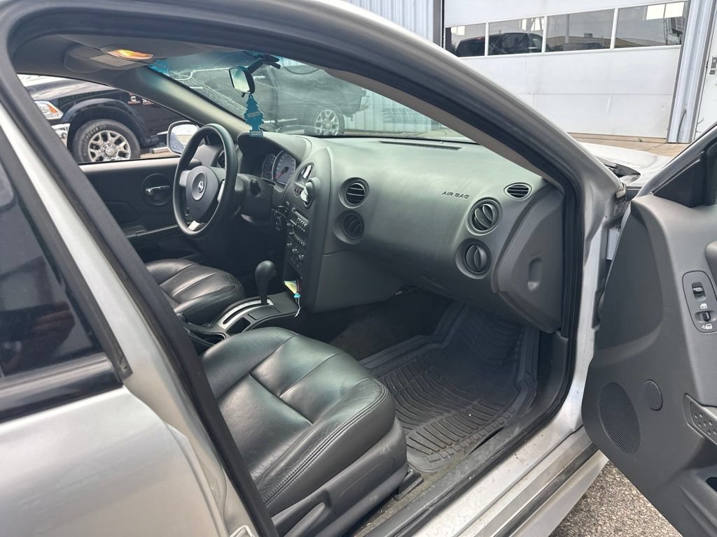 Used 2004 Pontiac Grand Prix GT w/ Drivers Package FWD image 30
