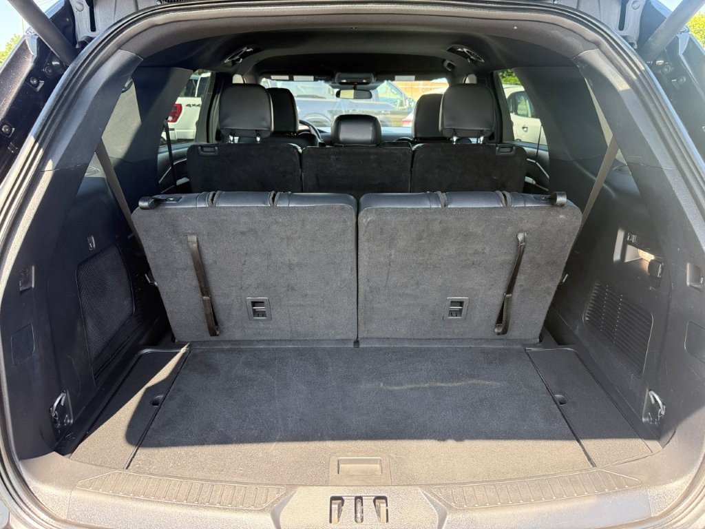 Certified 2025 Ford Explorer ST-Line w/ ST-Line Street Pack AWD/4WD image 22