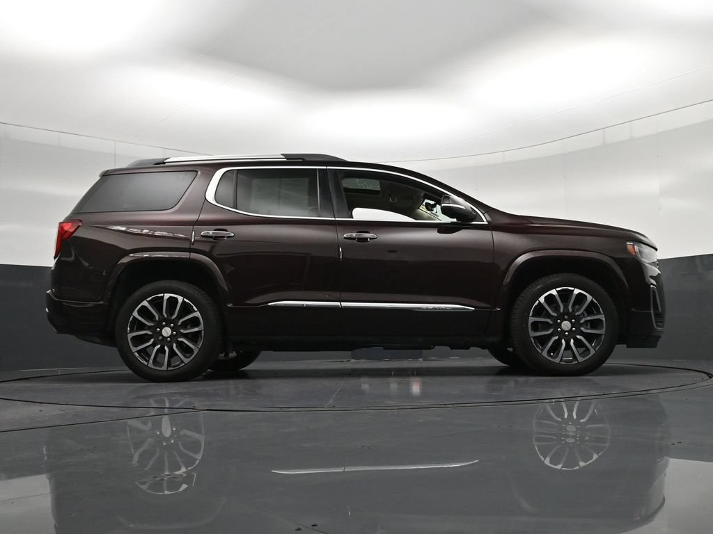 Used 2020 GMC Acadia Denali w/ Technology Package FWD image 28