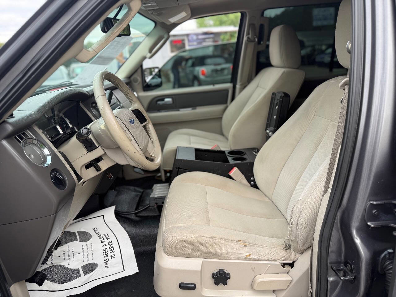 Used 2014 Ford Expedition XL RWD image 9