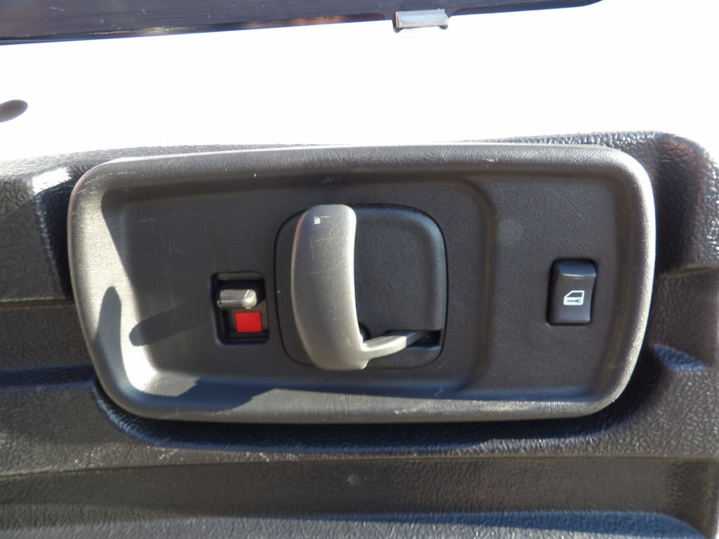 Used 2022 Chevrolet Express 2500 w/ Driver Convenience Package RWD image 46