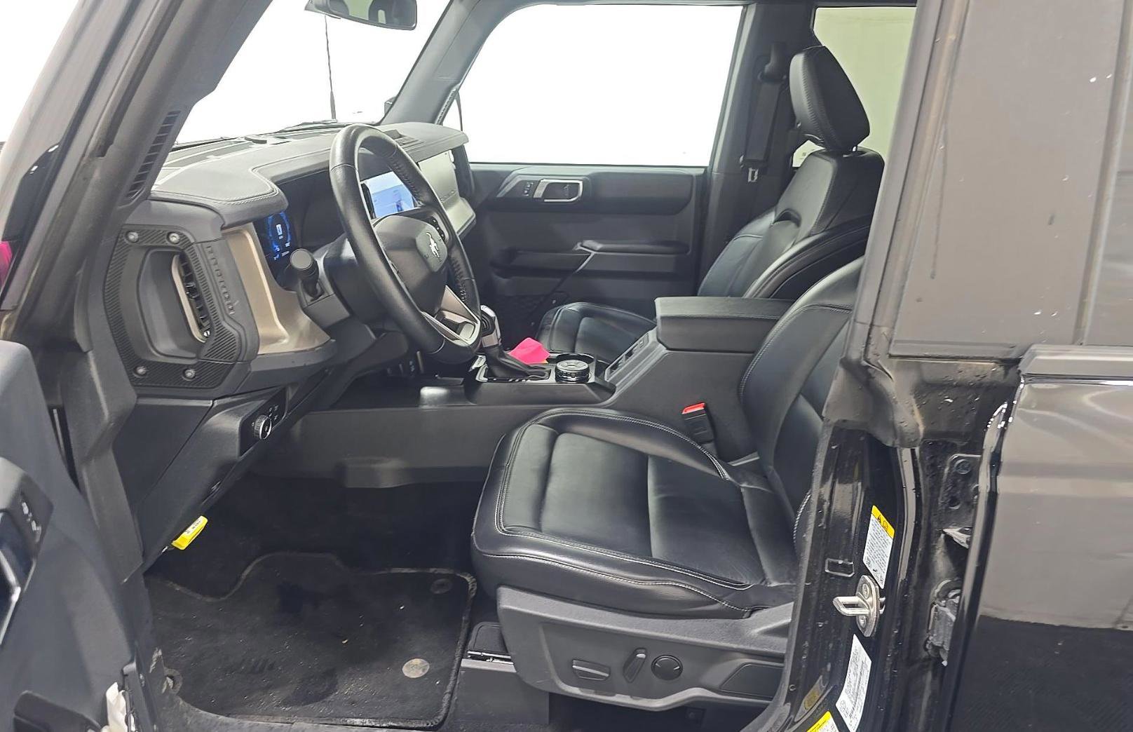 Used 2025 Ford Bronco Outer Banks AWD/4WD image 7