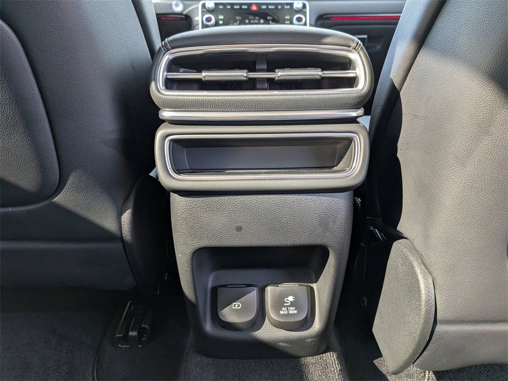 Used 2025 Genesis GV80 2.5T image 16