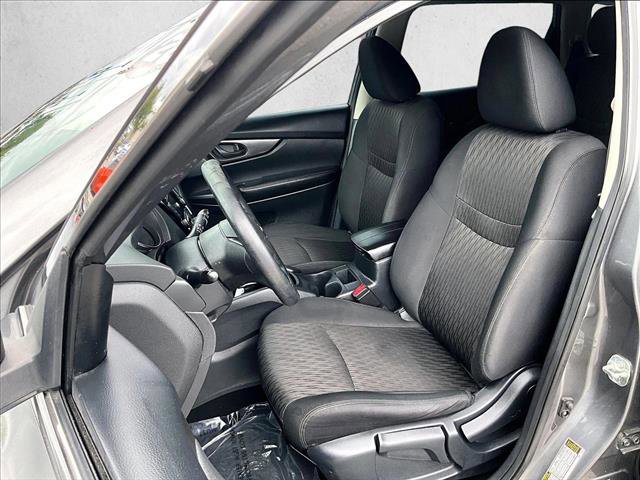 Used 2020 Nissan Rogue S FWD image 26
