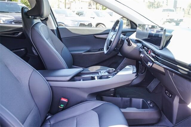 New 2025 Kia EV6 Light w/ Light LR Technology Package RWD image 12