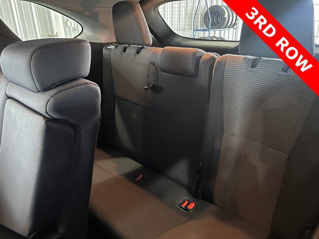 Used 2023 Toyota Highlander LE image 13