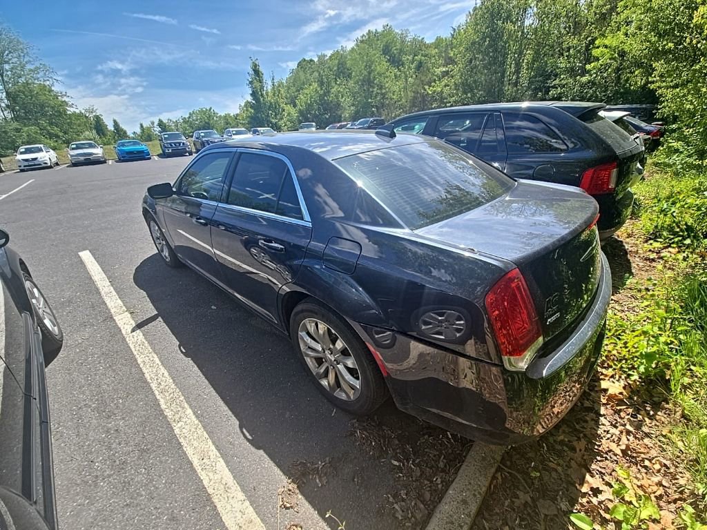 Used 2017 Chrysler 300 Limited w/ Driver Convenience Group AWD/4WD image 5