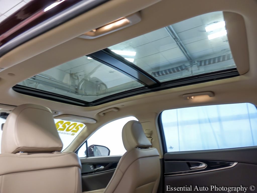 Used 2022 Lincoln Nautilus Reserve image 12