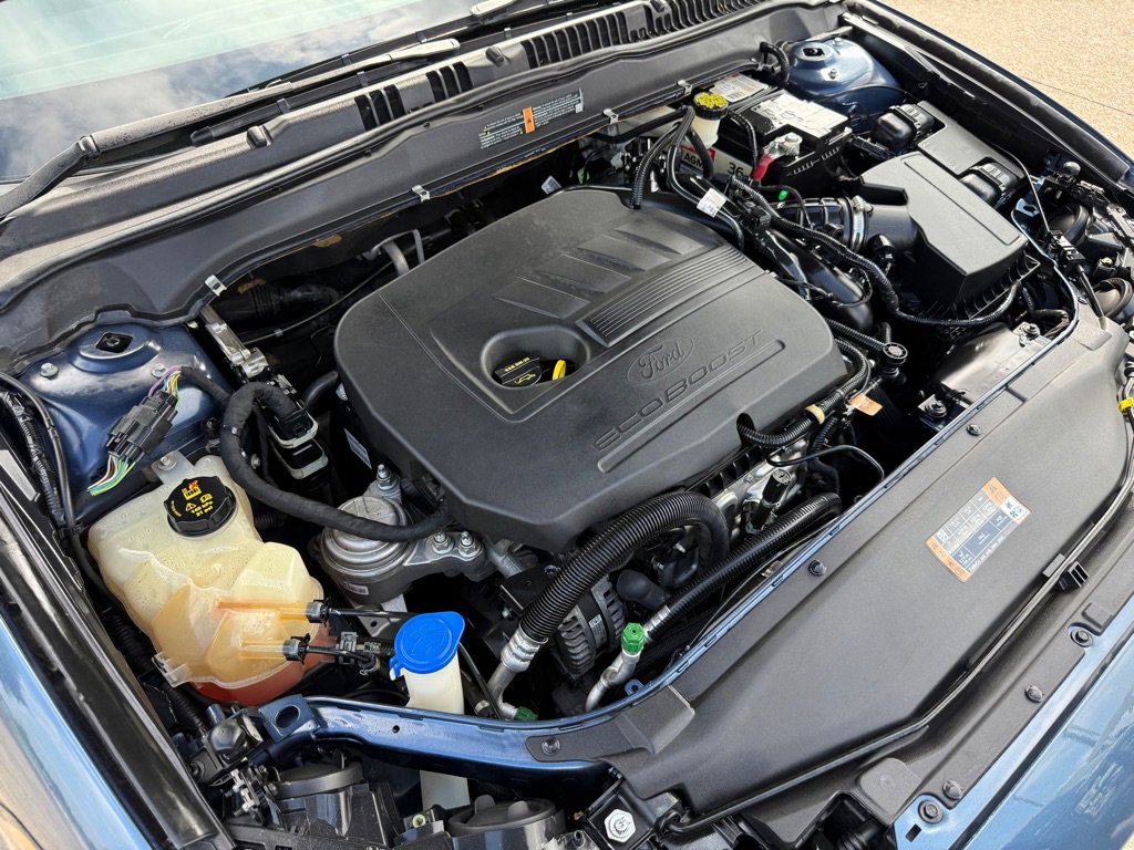 Used 2018 Ford Fusion SE FWD image 32