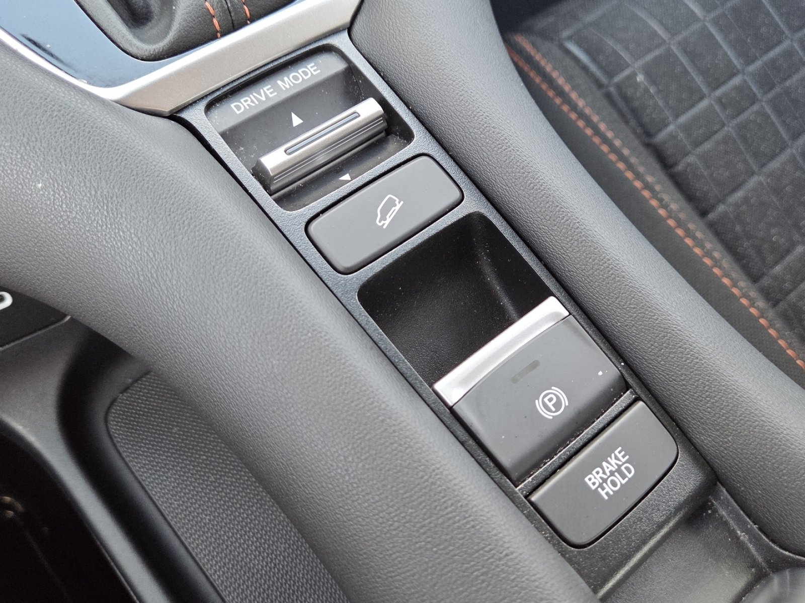Used 2024 Honda HR-V Sport image 8