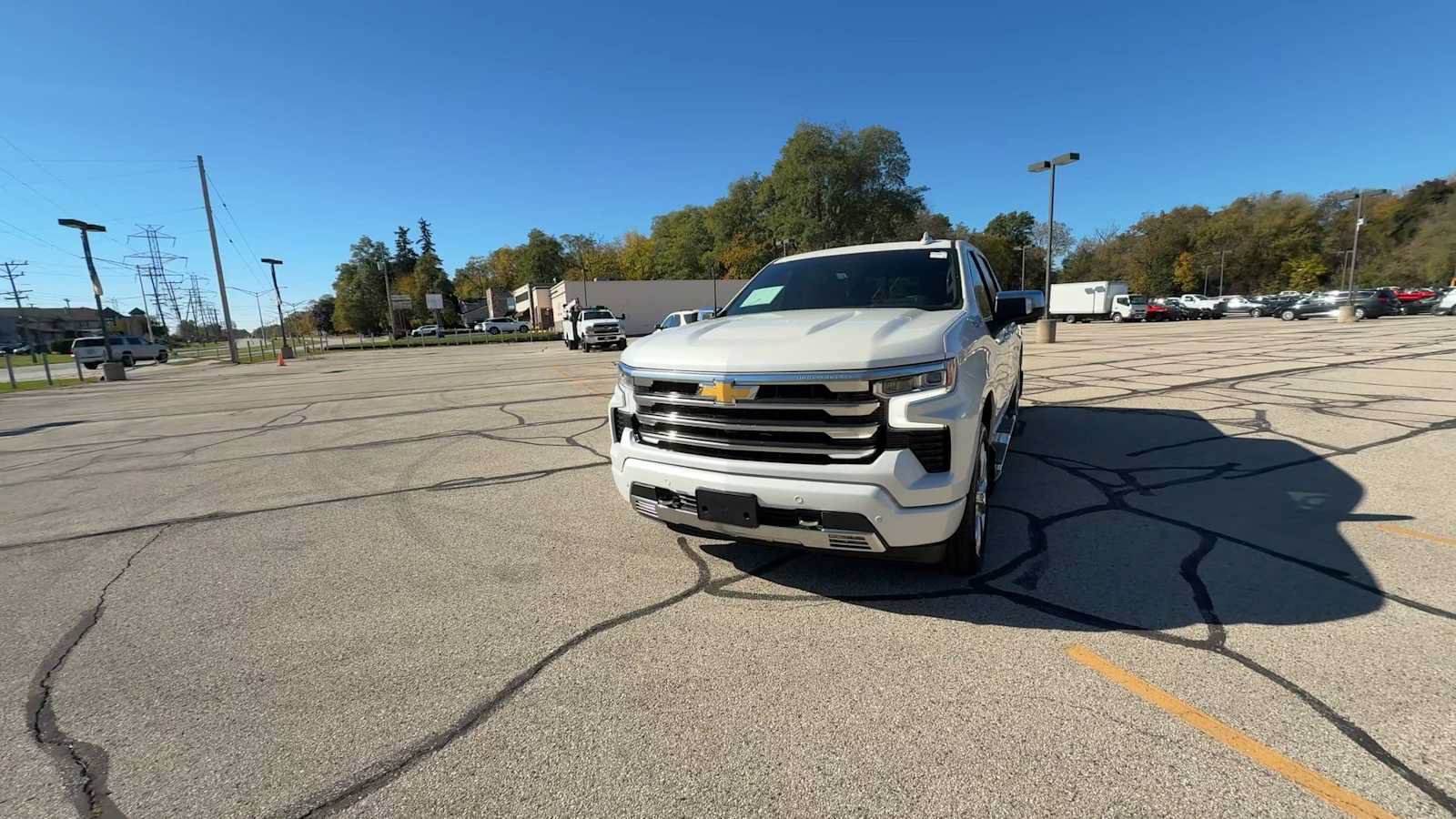 Certified 2023 Chevrolet Silverado 1500 High Country w/ High Country Premium Package AWD/4WD image 3