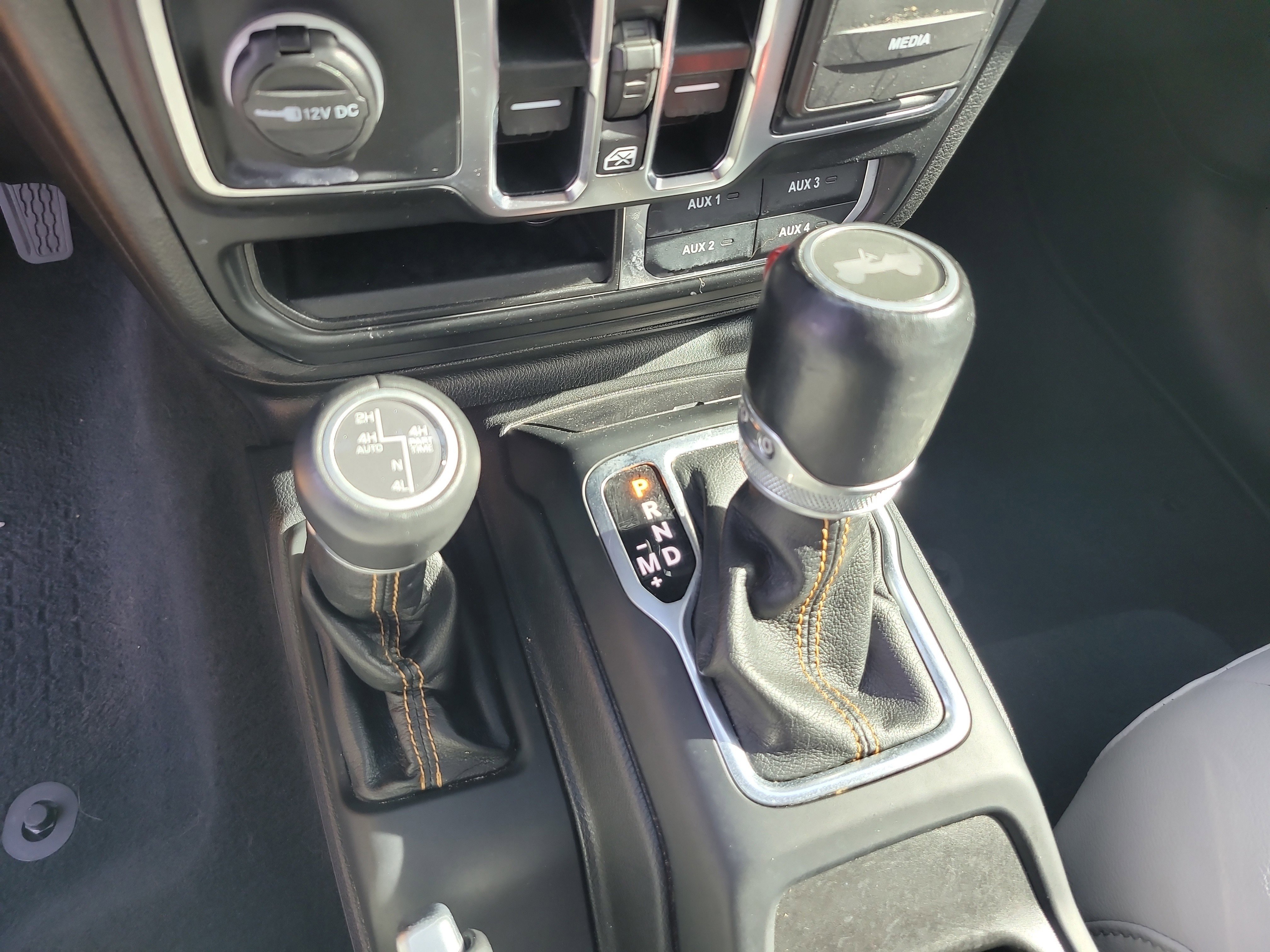 Used 2021 Jeep Wrangler Unlimited Sahara image 25