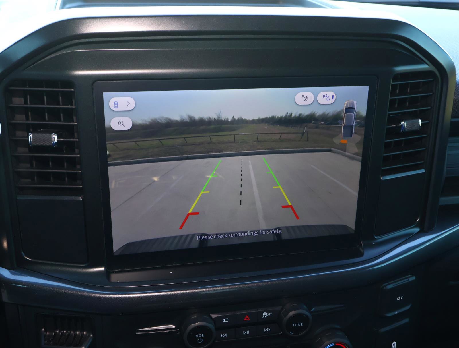 Used 2025 Ford F150 STX w/ Equipment Group 200A image 31