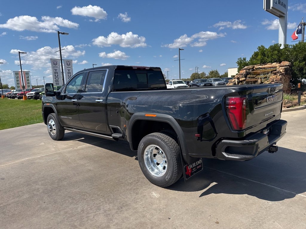 New 2026 GMC Sierra 3500 Denali w/ Denali Reserve Package image 11
