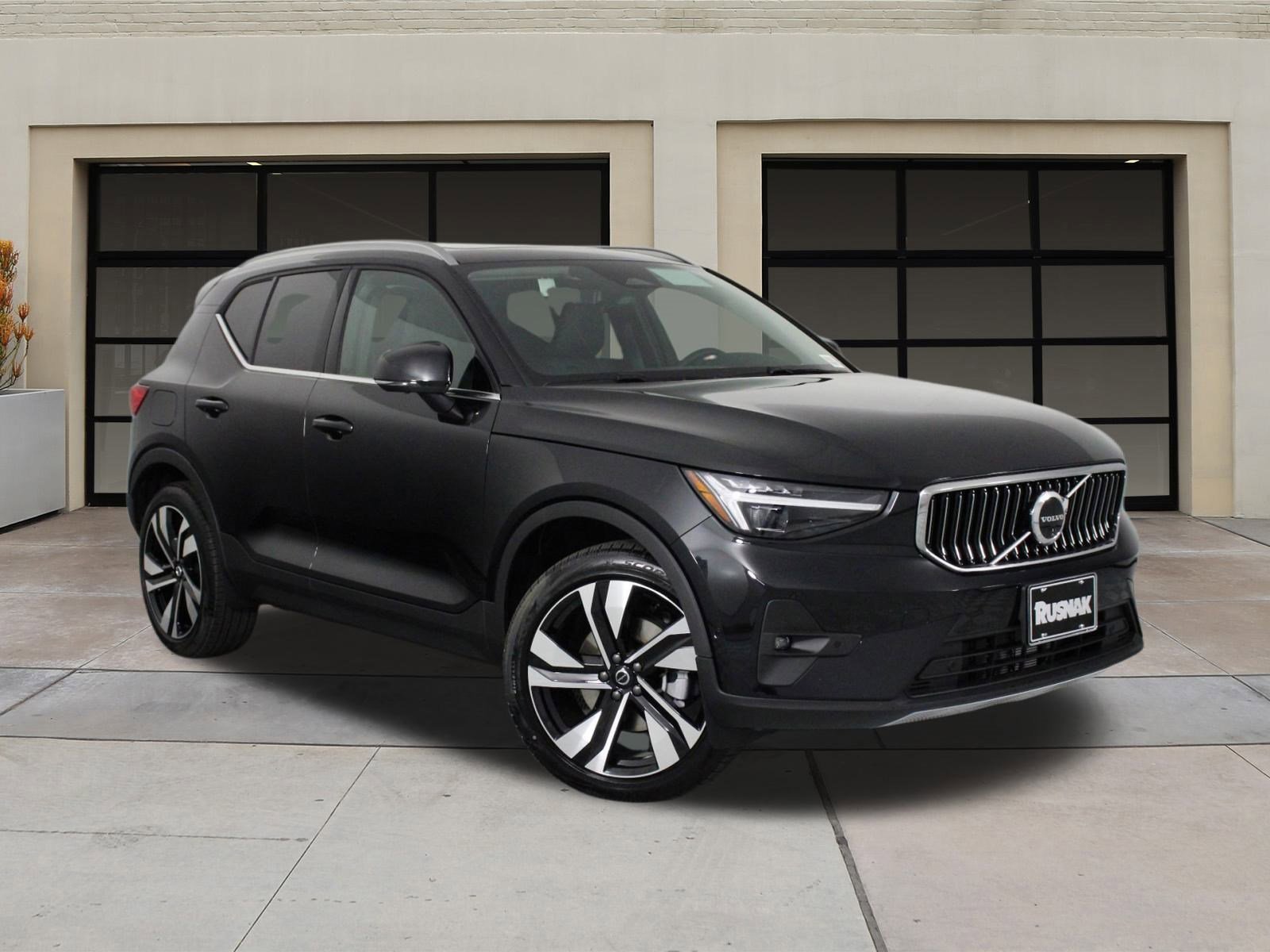 New 2025 Volvo XC40 B5 Ultra image 19