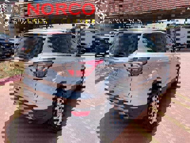 Used 2017 Ford Escape SE image 8