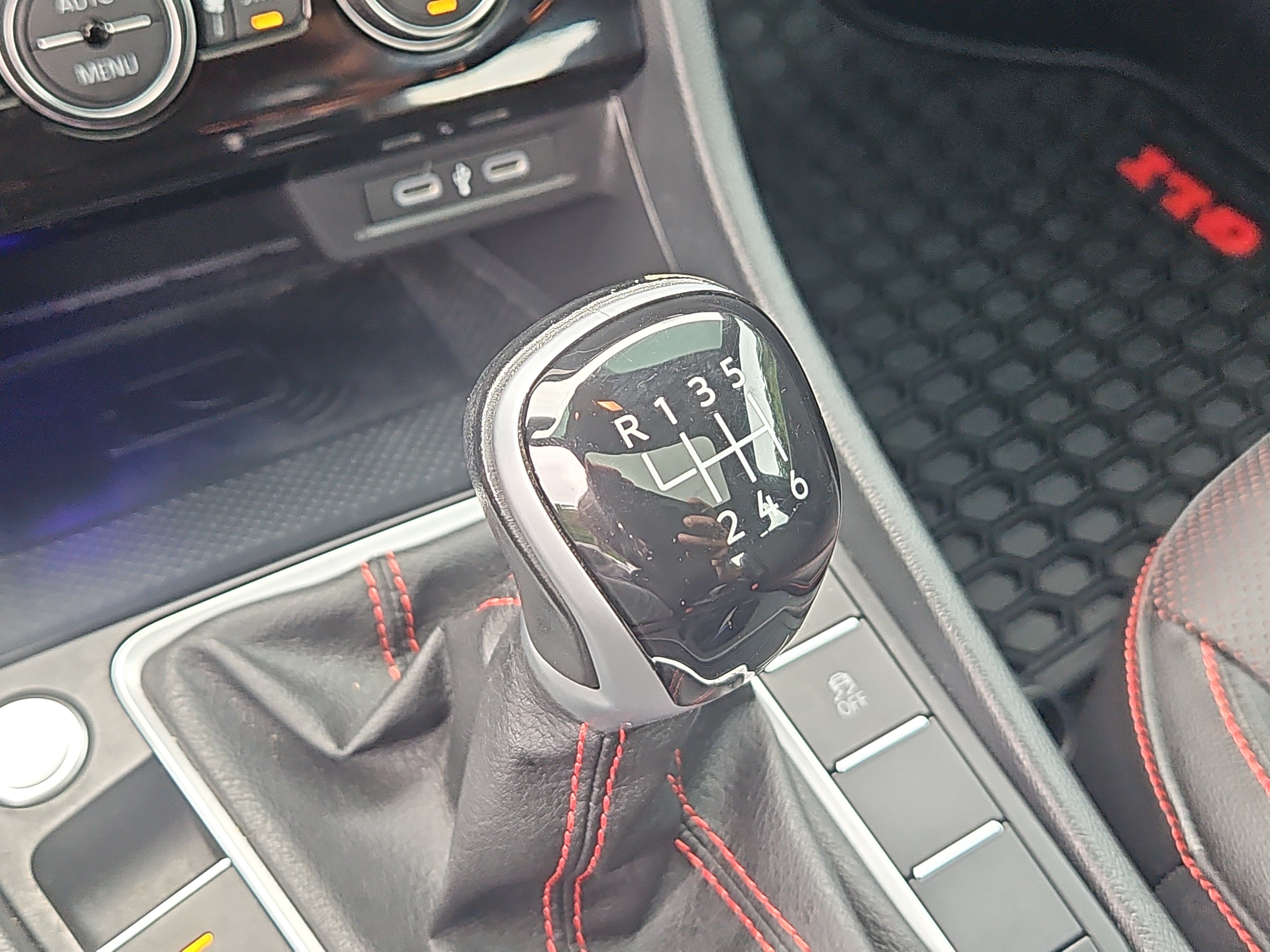 Certified 2023 Volkswagen Jetta GLI Autobahn FWD image 22